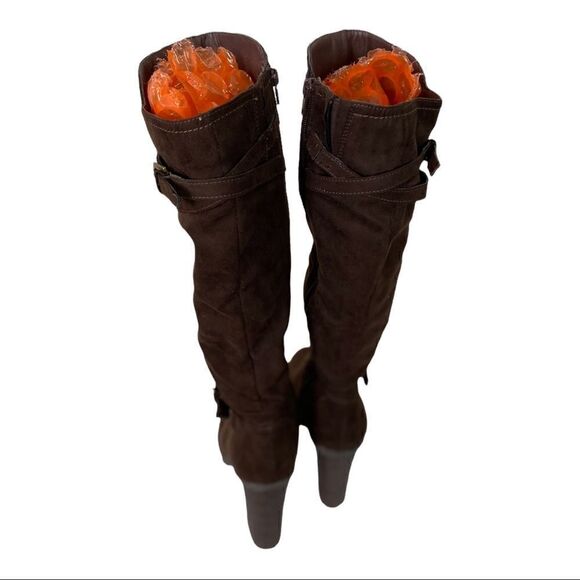 #300 G by GUESS brown vegan suede heeled boots - Picture 6 of 10